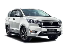 innova-crysta-exterior-right-front-three-quarter-2